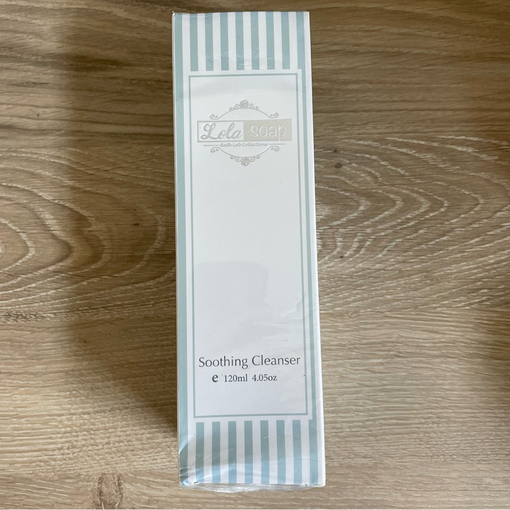 Lola Soap Soothing Cleanser 120ml / 4.05oz Sealed Calming Aloe Vera Mineral $110